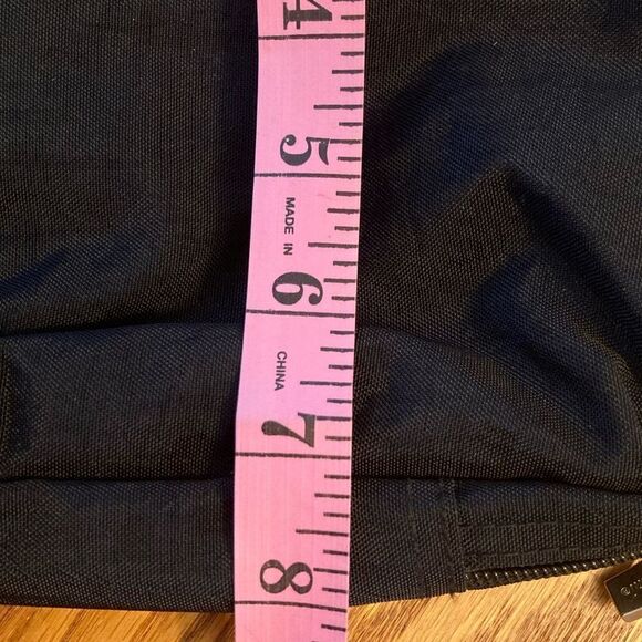 Baggallini Black Crossbody Bag - Picture 4 of 8